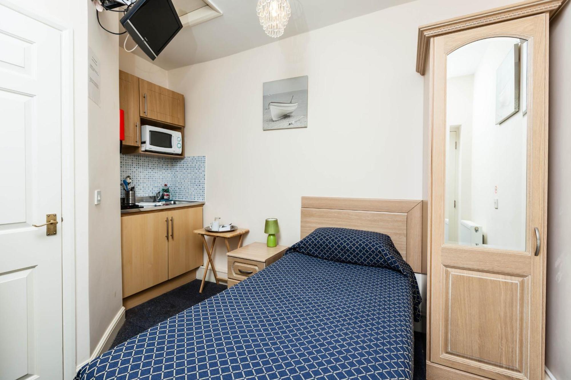 Luton Hotel Residence Екстериор снимка